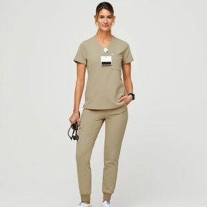 Women’s FIGS Catarina Sandstone Scrub Top, size small; NWT